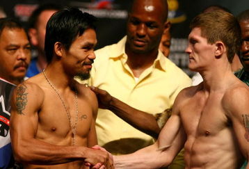 LAS VEGAS - MAY 01:  (L-R) Manny Pacquiao of the Philippines and Ricky Hatton of England shake hands after both fighters stepped on the scale during the weigh-in for their junior welterweight title fight at the MGM Grand Garden Arena May 1, 2009 in Las Vegas, Nevada.Photo by Al Bello/Getty Images)  (Photo by Al Bello/Getty Images)