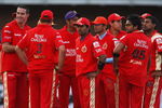 PORT ELIZABETH, SOUTH AFRICA - APRIL 20:  Kevin Pietersen of Bangalore  (L) looks at the big screen with his team during IPL T20 match between Chennai Super Kings and Royal Challengers Bangalore at St Georges Cricket Ground on April 20, 2009 in Port Elizabeth, South Africa.  (Photo by Tom Shaw/Getty Images)