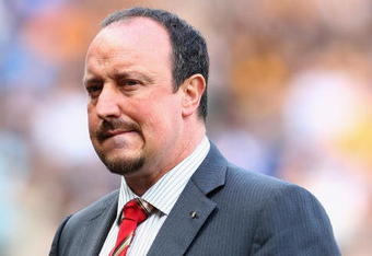 HULL, UNITED KINGDOM - APRIL 25:  Rafael Benitez of Liverpool looks on during the Barclays Premier League match between Hull City and Liverpool at the KC Stadium on April 25, 2009 in Hull, England.  (Photo by Laurence Griffiths/Getty Images)