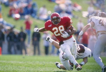 12 Oct 1996:  Running back Troy Davis of the Iowa State Cyclones carries the football during the Cyclones 24-21 loss to the Texas A&M Aggies at Cyclone Stadium in Ames, Iowa. Mandatory Credit: Stephen Dunn  /Allsport