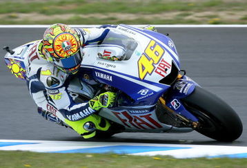 MOTEGI, JAPAN - APRIL 24:  Valentino Rossi of Italy and Fiat Yamaha Team in action during free practice for the MotoGP World Championship Grand Prix of Japan at Twin Ring Motegi on April 24, 2009 in Motegi, Japan.  (Photo by Kiyoshi Ota/Getty Images)