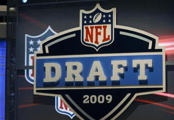 NEW YORK - APRIL 25:  NFL Commissioner Roger Goodell introduces Detroit Lions #1 draft pick Matthew Stafford at Radio City Music Hall for the 2009 NFL Draft on April 25, 2009 in New York City  (Photo by Jeff Zelevansky/Getty Images)