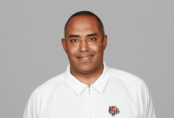 CINCINNATI - 2008:  Marvin Lewis of the Cincinnati Bengals poses for his 2008 NFL headshot at photo day in Cincinnati, Ohio.  (Photo by Getty Images)