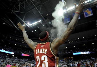 AUBURN HILLS, MI - APRIL 26:  LeBron James #23 of the Cleveland Cavaliers does his pre game ritual prior to playing the Detroit Pistons in Game Four of the Eastern Conference Quarterfinals during the 2009 NBA Playoffs at the Palace of Auburn Hills on April 26, 2009 in Auburn Hills, Michigan. NOTE TO USER: User expressly acknowledges and agrees that, by downloading and or using this photograph, User is consenting to the terms and conditions of the Getty Images License Agreement.  (Photo by Gregory Shamus/Getty Images)