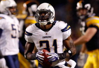 PITTSBURGH - JANUARY 11:  Antonio Cromartie #31 of the San Diego Chargers looks on against the Pittsburgh Steelers during their AFC Divisional Playoff Game on January 11, 2009 at Heinz Field in Pittsburgh, Pennsylvania. Steelers won 35-24. (Photo by Chris Graythen/Getty Images)