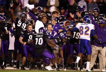 SAN DIEGO, CA - DECEMBER 23:  Players celebrate Safety Stephen Hodges interception to seal the TCU Horned Frogs' 17-16 win over Boise State Broncos during the San Diego County Credit Union Poinsettia Bowl at Qualcomm Stadium on December 23, 2008 in San Diego, California. (Photo by Donald Miralle/Getty Images)
