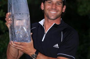 PONTE VEDRA BEACH, FL - MAY 11:  Sergio Garcia of Spain poses with the trophy after winning THE PLAYERS Championship on THE PLAYERS Stadium Course at TPC Sawgrass on May 11, 2008 in Ponte Vedra Beach, Florida.  (Photo by Andy Lyons/Getty Images)