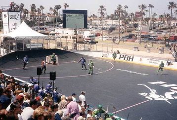 Beach_hockey_feature