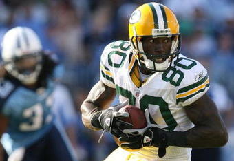 NASHVILLE, TN - NOVEMBER 02:  Wide receiver Donald Driver #80 of the Green Bay Packers looks for room to run after making a reception against the Tennessee Titans at LP Field on November 2, 2008 in Nashville, Tennessee. The Titans defeated the Packers 19-16.  (Photo by Doug Benc/Getty Images)