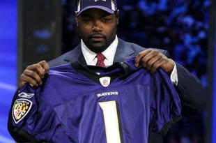 NEW YORK - APRIL 25:  Baltimore Ravens #23 draft pick Michael Oher poses for a photograph at Radio City Music Hall for the 2009 NFL Draft on April 25, 2009 in New York City  (Photo by Jeff Zelevansky/Getty Images)
