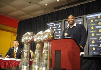 ASHBURN, VA - FEBRUARY 27:  Albert Haynesworth attends a press conference after signing a 7-year contract worth approximately $100 million with the Washington Redskins on February 27, 2009 at Redskins Park in Ashburn, Virginia.  (Photo by Mitchell Layton/Getty Images)