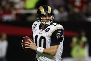 ATLANTA - DECEMBER 28:  Quarterback Marc Bulger #10 of the St. Louis Rams rolls out to pass against the Atlanta Falcons at Georgia Dome on December 28, 2008 in Atlanta, Georgia.  (Photo by Doug Benc/Getty Images)