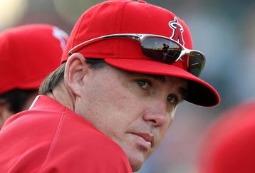 TEMPE, AZ - FEBRUARY 28:   Tim Salmon of the Los Angeles Angels of Anaheim looks on during the game against the Texas Rangers at Tempe Diablo Stadium on February 28, 2008 in Tempe, Arizona.  (Photo by Lisa Blumenfeld/Getty Images)