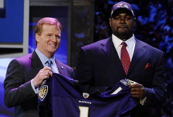 NEW YORK - APRIL 25:  NFL Commissioner Roger Goodell poses with Baltimore Ravens #23 draft pick Michael Oher at Radio City Music Hall for the 2009 NFL Draft on April 25, 2009 in New York City  (Photo by Jeff Zelevansky/Getty Images)