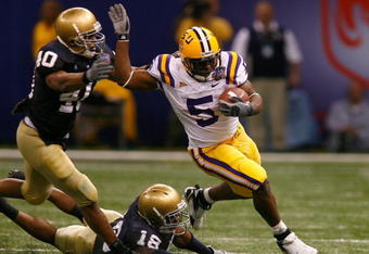 NEW ORLEANS - JANUARY 03:  Running back Keiland Williams #5 of the LSU Tigers carries the ball for an 11-yard gain first down in the fourth quarter of the 2007 Allstate Sugar Bowl against the Notre Dame Fighting Irish on January 3, 2007 at the Superdome in New Orleans, Louisiana.  (Photo by Chris Graythen/Getty Images)