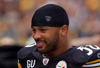 PITTSBURGH - SEPTEMBER 07:  Linebacker Larry Foote #50 of the Pittsburgh Steelers during play against the Houston Texans on September 7, 2008 at Heinz Field in Pittsburgh, Pennsylvania.  (Photo by Ronald Martinez/Getty Images)