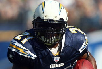 Ladainian-tomlinson-stays-with-_feature