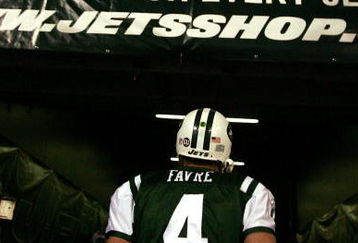 EAST RUTHERFORD, NJ - DECEMBER 28: Brett Favre #4 of The New York Jets leaves the field after losing to The Miami Dolphins 24-17 after their game on December 28, 2008 at Giants Stadium in East Rutherford, New Jersey. (Photo by Al Bello/Getty Images)