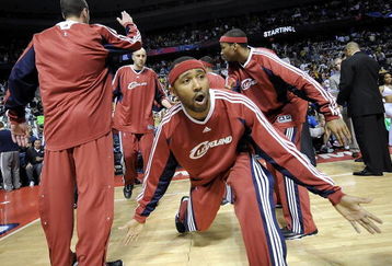 AUBURN HILLS, MI - APRIL 26:  Mo Williams #2 of the Cleveland Cavaliers gets introduced prior to playing the Detroit Pistons in Game Four of the Eastern Conference Quarterfinals during the 2009 NBA Playoffs at the Palace of Auburn Hills on April 26, 2009 in Auburn Hills, Michigan. Cleveland won the game 99-78 to win the series 4-0. NOTE TO USER: User expressly acknowledges and agrees that, by downloading and or using this photograph, User is consenting to the terms and conditions of the Getty Images License Agreement.  (Photo by Gregory Shamus/Getty Images)