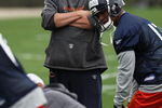 LAKE FOREST, IL - MAY 01: Offensive coordinator Ron Turner of the Chicago Bears watches a rookie mini-camp practice on May 1, 2009 at Halas Hall in Lake Forest, Illinois. (Photo by Jonathan Daniel/Getty Images)