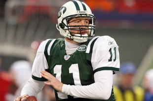 EAST RUTHERFORD, NJ - DECEMBER 30: Kellen Clemens #11 of the New York Jets looks to pass against The Kansas City Chiefs during their game on December 30th, 2007 at The Meadowlands in East Rutherford, New Jersey (Photo by Al Bello/Getty Images)