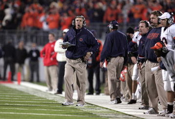 COLUMBUS - NOVEMBER 10: Ron Zook of the Illinois Fighting Illini coaches from the sidelines during the game against the Ohio State Buckeyes at Ohio Stadium November 10, 2007 in Columbus, Ohio.  Illinois defeated Ohio State 28-21.  (Photo by David Maxwell/Getty Images)