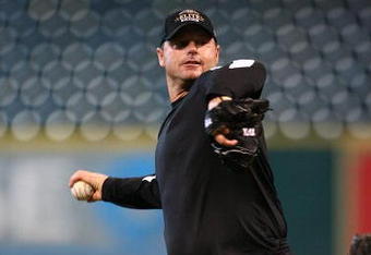 HOUSTON - JANUARY 31:  Roger Clemens throws batting practice during the Nolan Ryan and Jeff Bagwell Elite Camp January 31, 2008 at Minute Maid Park in Houston, Texas.  (Photo by Bob Levey/Getty Images)