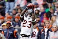 HOUSTON - DECEMBER 28: Devin Hester #23 of the Chicago Bears makes a catch against the Houston Texans during the first half at the Reliant Stadium on December 28, 2008 in Houston, Texas. The Texans won 31-24. (Photo by Harry How/Getty Images)