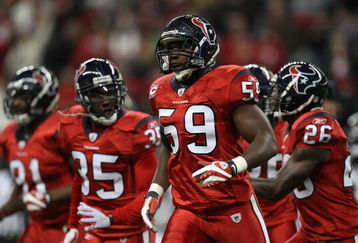 HOUSTON - DECEMBER 01:  DeMeco Ryans #59 of the Houston Texans during play against the Jacksonville Jaguars at Reliant Stadium on December 1, 2008 in Houston, Texas.  (Photo by Ronald Martinez/Getty Images)
