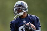 RENTON, WA - MAY 2:  Deon Butler #85 of the Seattle Seahawks runs with the ball during minicamp at the Seahawks training facility on May 2, 2009 in Renton, Washington. (Photo by Otto Greule Jr/Getty Images) 