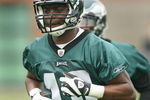 PHILADELPHIA - MAY 1: Wide receiver Jeremy Maclin #18 of the Philadelphia Eagles runs during minicamp practice at the NovaCare Complex on May 1, 2009 in Philadelphia, Pennsylvania. (Photo by Hunter Martin/Getty Images)