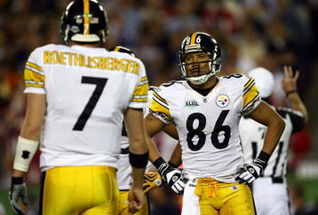 TAMPA, FL - FEBRUARY 01:  Wide receiver Hines Ward #86 of of the Pittsburgh Steelers looks towards quarterback Ben Roethlisberger #7 against the Arizona Cardinals during Super Bowl XLIII on February 1, 2009 at Raymond James Stadium in Tampa, Florida.  (Photo by Jamie Squire/Getty Images)
