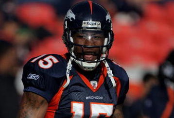 DENVER - NOVEMBER 23:  Wide receiver Brandon Marshall #15 of the Denver Broncos warms up prior to facing the Oakland Raiders during week 12 NFL action at Invesco Field at Mile High on November 23, 2008 in Denver, Colorado. The Raiders defeated the Broncos 31-10.  (Photo by Doug Pensinger/Getty Images)