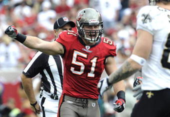 TAMPA, FL - NOVEMBER 30: Linebacker Barrett Ruud #51 of the Tampa Bay Buccaneers sets on defense against the New Orleans Saints at Raymond James Stadium on November 30, 2008 in Tampa, Florida.  (Photo by Al Messerschmidt/Getty Images) 