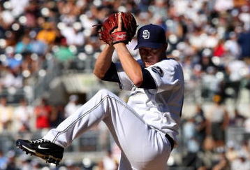 SAN DIEGO - APRIL 06:  Pitcher Jake Peavy #44 of the San Diego Padres throws a pitch against the Los Angeles Dodgers on April 6, 2009 at Petco Park in San Diego, California.  The Dodgers won 4-1.  (Photo by Stephen Dunn/Getty Images)