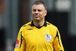 LONDON, ENGLAND- MAY 09: Referee Mark Halsey looks on during the Barclays Premier League match between Fulham and Aston Villa at Craven Cottage on May 9, 2009 in London, England. (Photo by Bryn Lennon/Getty Images)