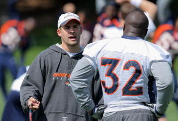 ENGLEWOOD, CO - MAY 03:  Head coach Josh McDaniels of the Denver Broncos chats with running back LaMont Jordan #32 during minicamp at the Broncos training facility on May 3, 2009 in Englewood, Colorado.  (Photo by Doug Pensinger/Getty Images)