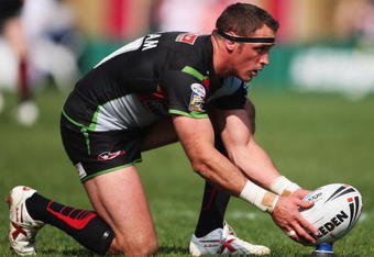 LONDON - APRIL 19:  Harlequinns Rugby League Captain Rob Purdham lines up a conversion kick during the Engage Super League match between Harlequinns RL and Hull Kingston Rovers at The Stoop on April 19, 2009 in London, England.  (Photo by Bryn Lennon/Getty Images)