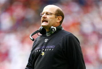 GLENDALE, AZ - DECEMBER 14:  Head Coach Brad Childress of the Minnesota Vikings looks on from the sideline during their NFL game against the Arizona Cardinals at the University of Phoenix Stadium on December 14, 2008 in Glendale, Arizona. The Vikings defeated the Cardinals 35-14. (Photo by Jeff Gross/Getty Images) 