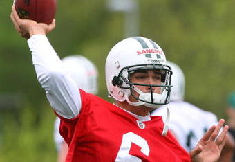 FLORHAM PARK, NJ - MAY 02:  Quarterback Mark Sanchez #6 of the New York Jets throws a pass during minicamp on May 2, 2009 at the Atlantic Health Jets Training Center in Florham Park, New Jersey.  (Photo by Jim McIsaac/Getty Images)
