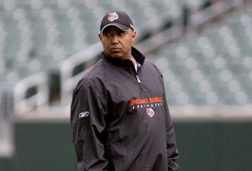CINCINNATI, OH - MAY 1:  Head coach Marvin Lewis of the Cincinnati Bengals watches practice during rookie minicamp at Paul Brown Stadium on May 1, 2009 in Cincinnati, Ohio.  (Photo by Mark Lyons/Getty Images)