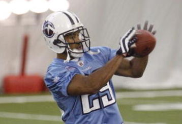 NASHVILLE, TN - MAY 1: Ryan Mouton #29 of the Tennessee Titans catches the ball during the Tennessee Titans Minicamp on May 1, 2009 at Baptist Sports Park in Nashville, Tennessee. (Photo by Joe Murphy/Getty Images)