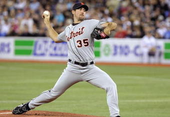 TORONTO - APRIL 6:  Justin Verlander #35 of the Detroit Tigers delivers the pitch during the Opening Day game against the Toronto Blue Jays at the Rogers Centre April 6, 2009 in Toronto, Ontario. (Photo by: Dave Sandford/Getty Images)