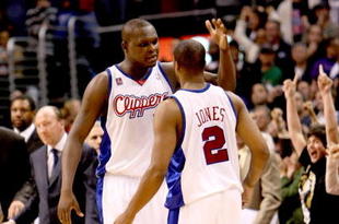 LOS ANGELES - FEBRUARY 25:  Zach Randolph #50 and Fred Jones #2 of the Los Angeles Clippers celebrate in the final seconds of the game with the Boston Celtics on February 25, 2009 at Staples Center in Los Angeles, California.  The Clippers won 93-91.   NOTE TO USER: User expressly acknowledges and agrees that, by downloading and/or using this Photograph, user is consenting to the terms and conditions of the Getty Images License Agreement. (Photo by Stephen Dunn/Getty Images)