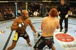 Anderson_silva_vs_chris_leben_crop_150x100