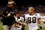 NEW ORLEANS - SEPTEMBER 7:  Head coach Sean Payton talks with Jeremy Shockey #88 of the New Orleans Saints before  the game against the Tampa Bay Buccaneers at the Superdome September 7, 2008 in New Orleans, Louisiana.  The Saints defeated the Buccaneers 24-20.  (Photo by Chris Graythen/Getty Images)