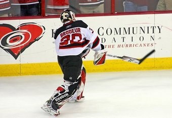 45760_devils_hurricanes_hockey_crop_340x234