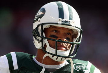 EAST RUTHERFORD, NJ - NOVEMBER 09: Laveranues Coles #87 of the New York Jets on the sideline against the St. Louis Rams at Giants Stadium on November 9, 2008 in East Rutherford, New Jersey. (Photo by Nick Laham/Getty Images) 