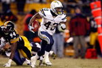 PITTSBURGH - JANUARY 11:  Darren Sproles #43 of the San Diego Chargers runs the ball against the Pittsburgh Steelers during their AFC Divisional Playoff Game on January 11, 2009 at Heinz Field in Pittsburgh, Pennsylvania. Steelers won 35-24.  (Photo by Chris Graythen/Getty Images)