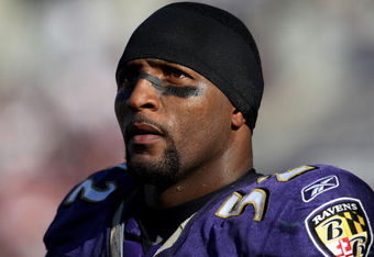 BALTIMORE - SEPTEMBER 16:  Linebacker Ray Lewis #52 of the Baltimore Ravens watches the action from the sidelines during the 1st half of the game against the New York Jets on September 16, 2007 at M&T Bank Stadium in Baltimore, Maryland.  (Photo by Jamie Squire/Getty Images)  